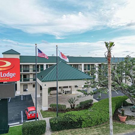 Econo Lodge Inn & Suites Foley-North Gulf Shores Экстерьер фото