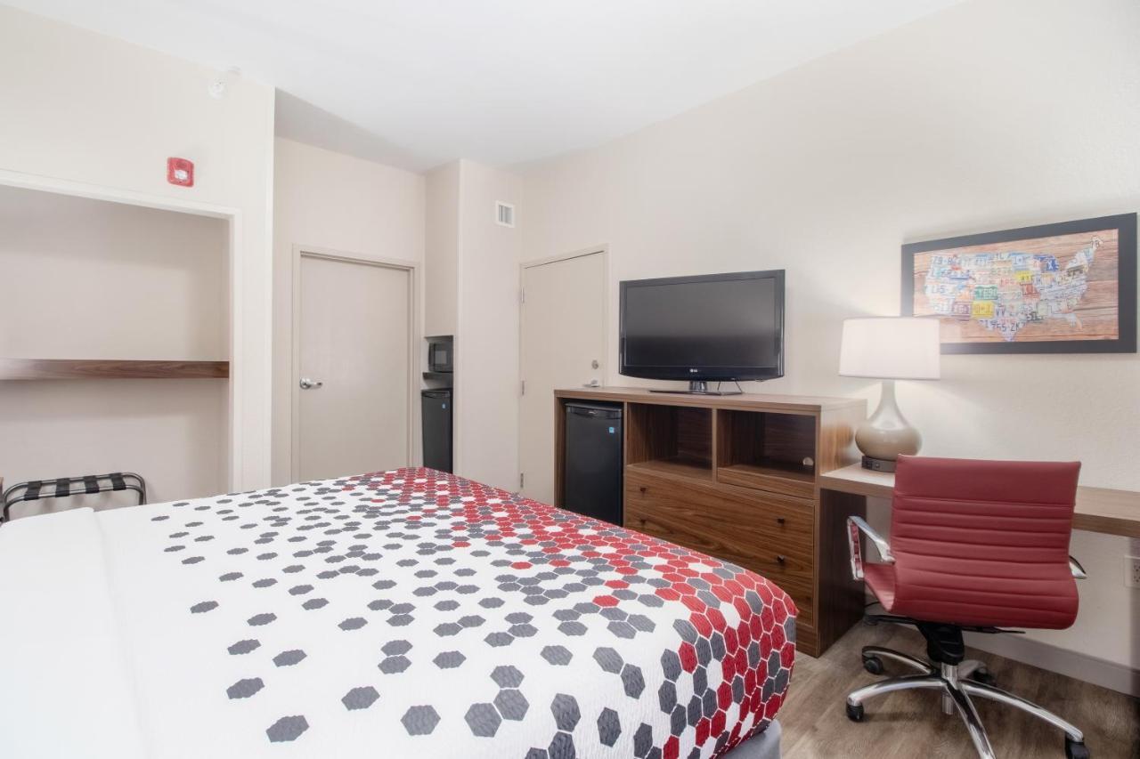 Econo Lodge Inn & Suites Foley-North Gulf Shores Экстерьер фото