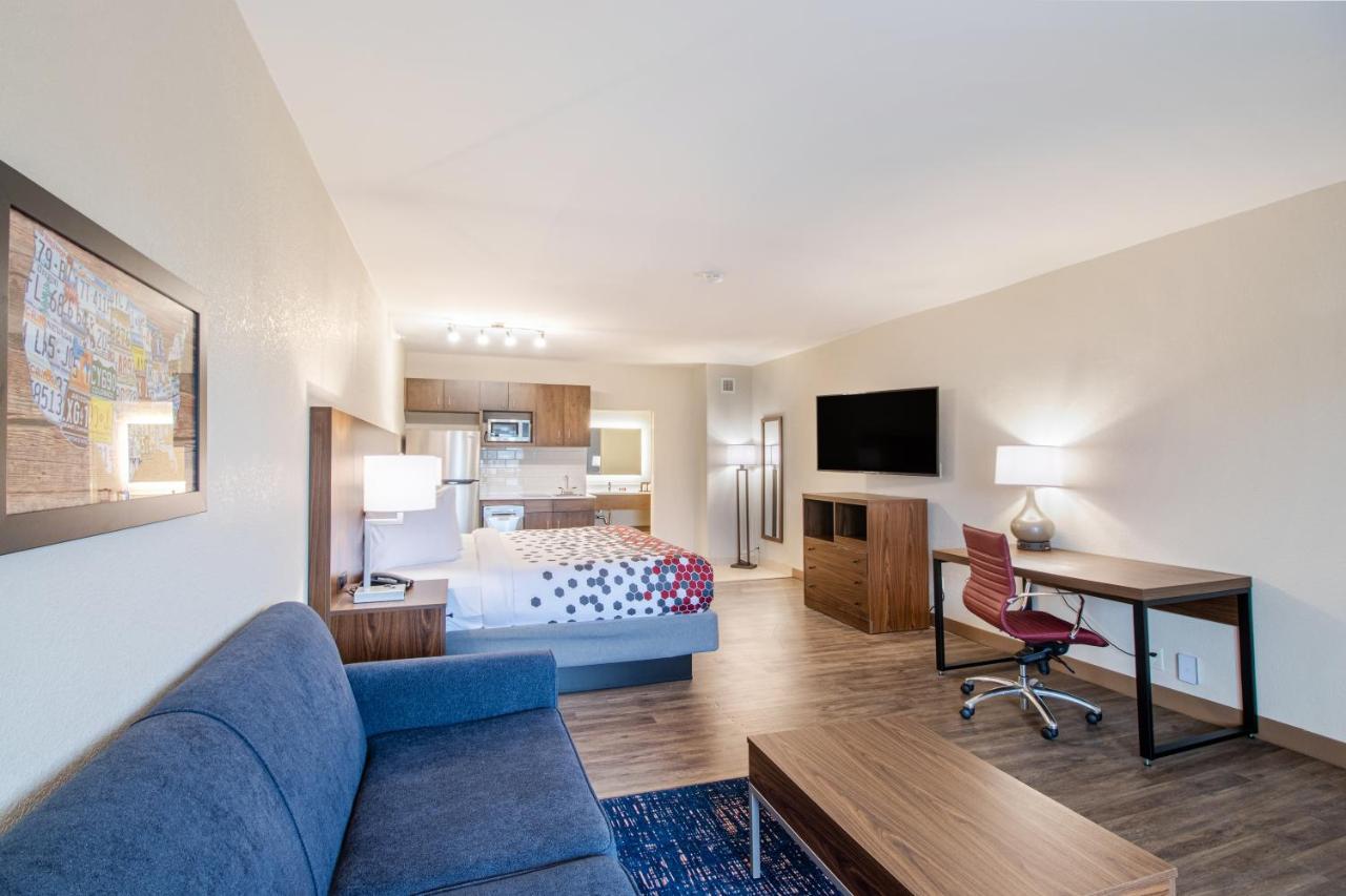 Econo Lodge Inn & Suites Foley-North Gulf Shores Экстерьер фото