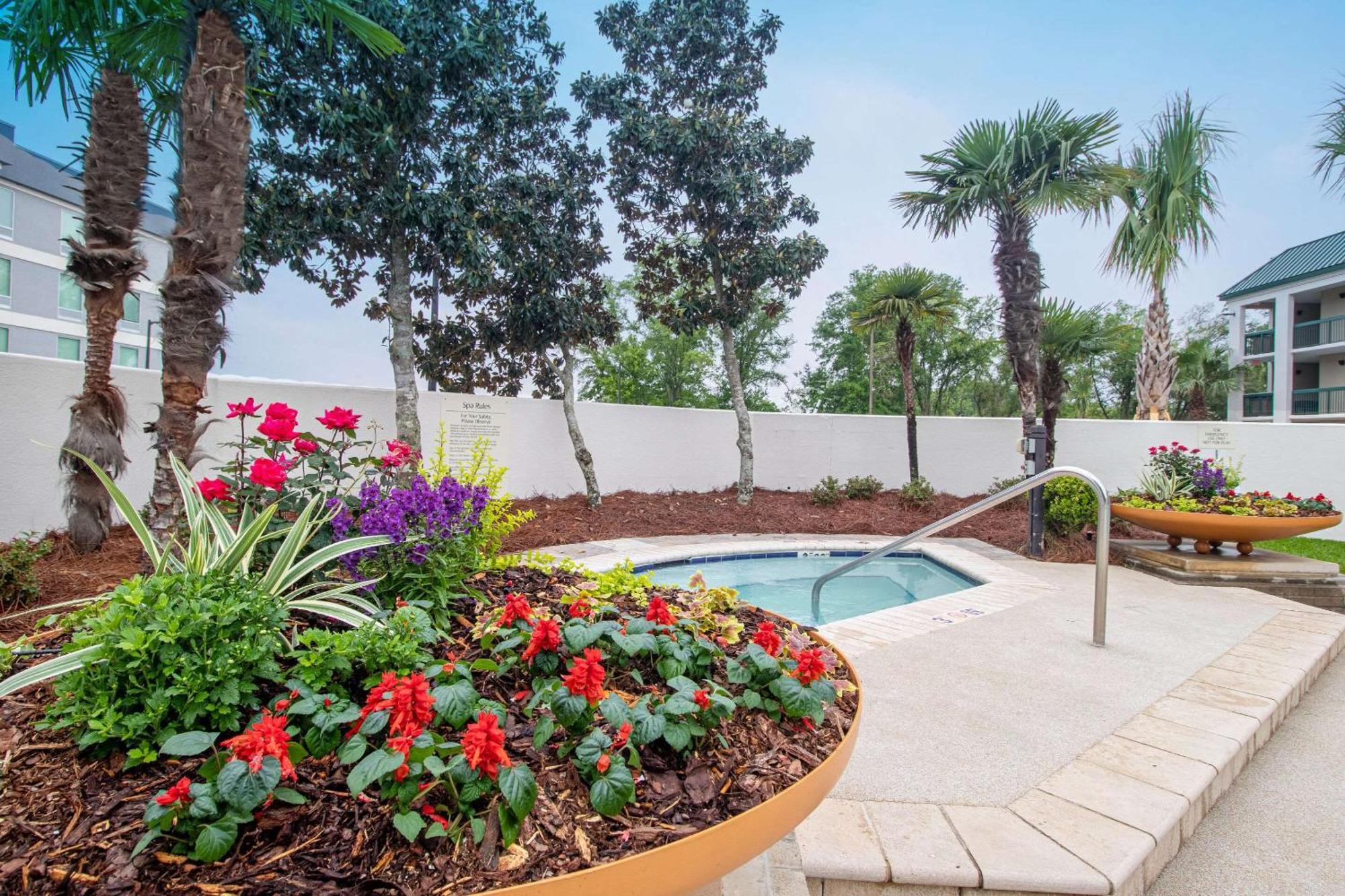 Econo Lodge Inn & Suites Foley-North Gulf Shores Экстерьер фото