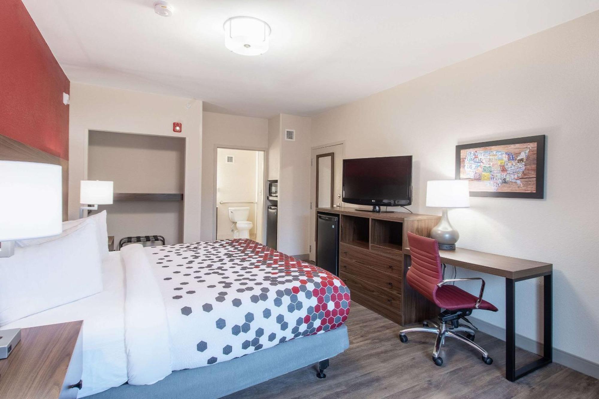 Econo Lodge Inn & Suites Foley-North Gulf Shores Экстерьер фото