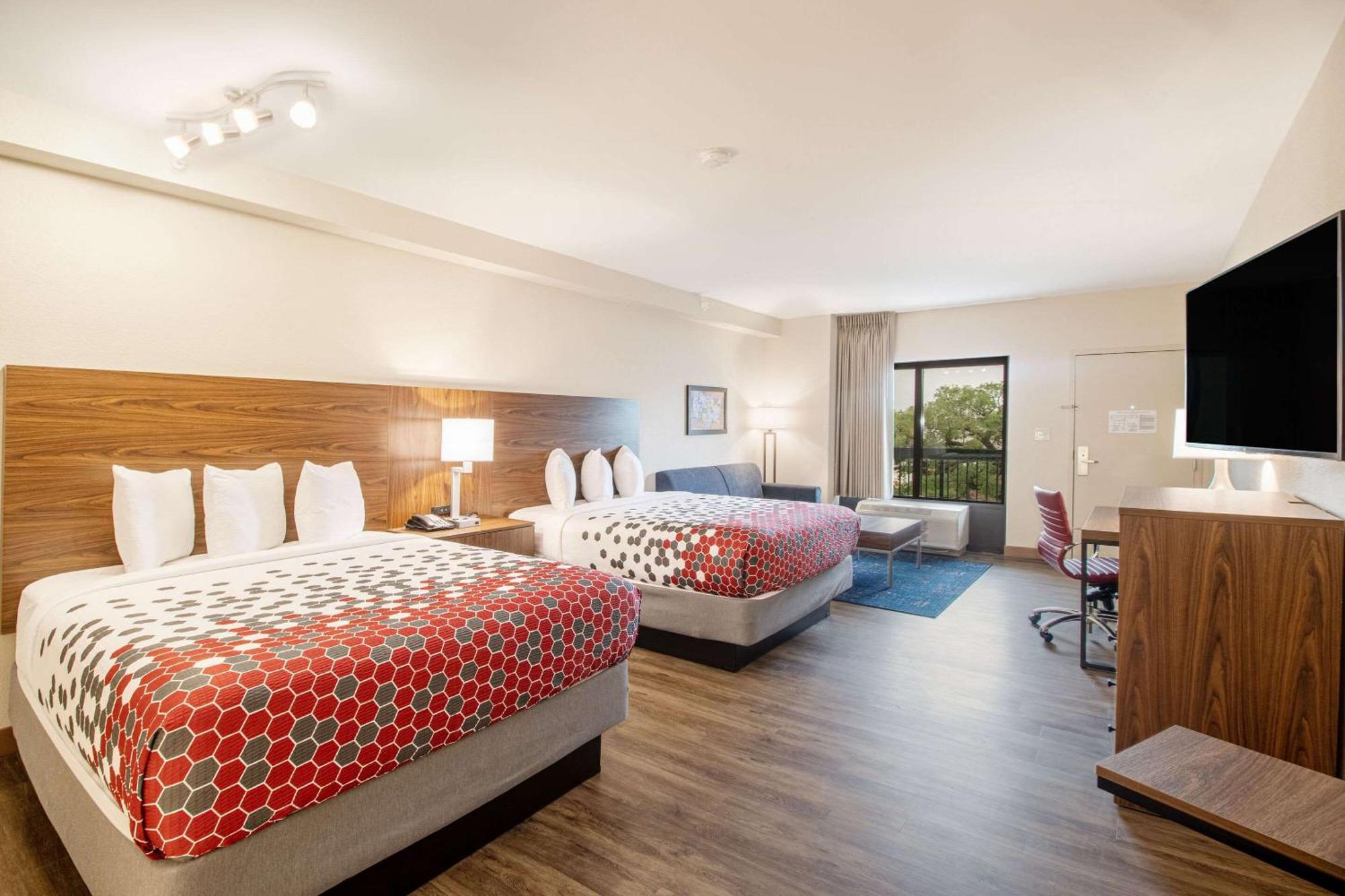 Econo Lodge Inn & Suites Foley-North Gulf Shores Экстерьер фото